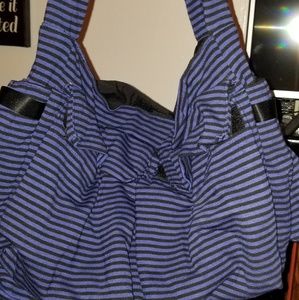 Purple shoulder tote w/interior & side pockets